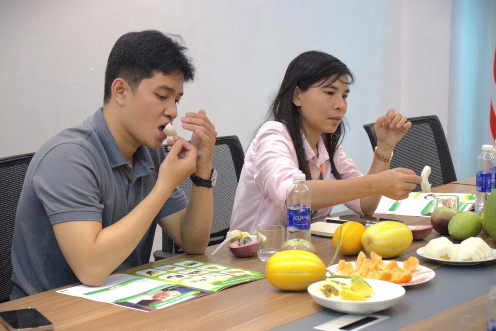 hgfresh hợp tác cùng sen đỏ 